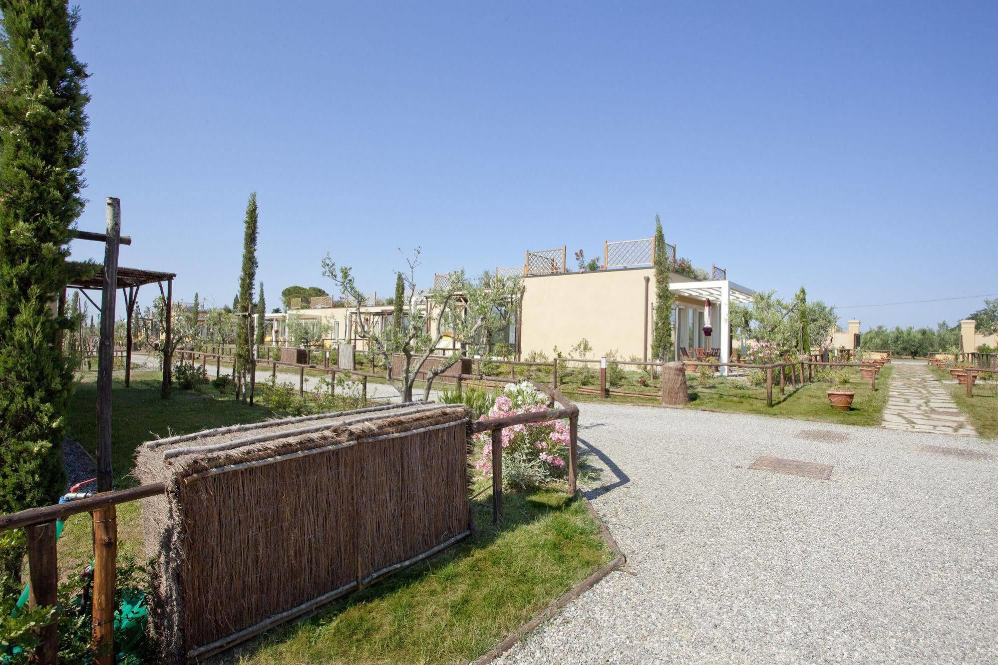 Toscana Biovillage - Private Cottage Cecina  Bagian luar foto