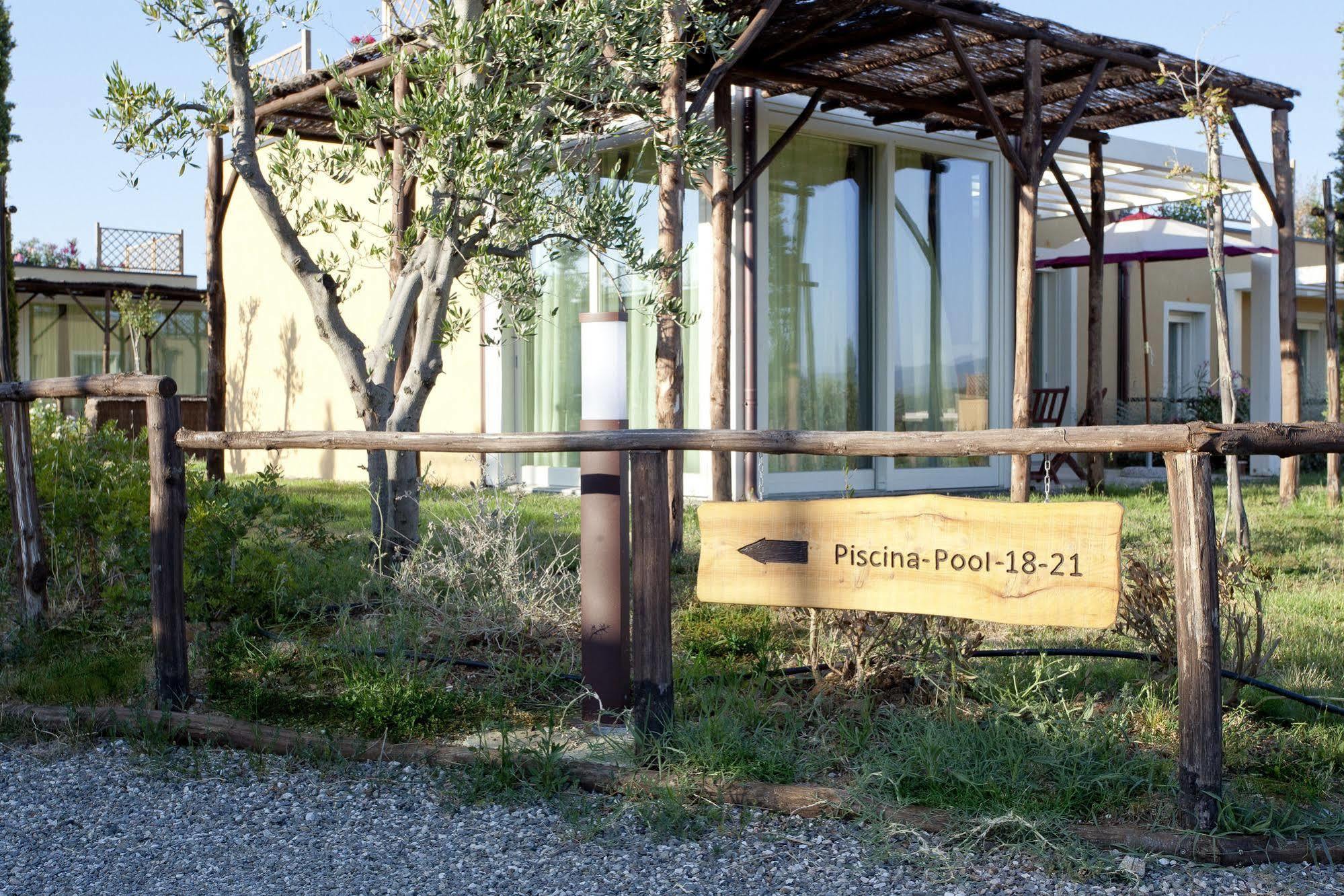 Toscana Biovillage - Private Cottage Cecina  Bagian luar foto